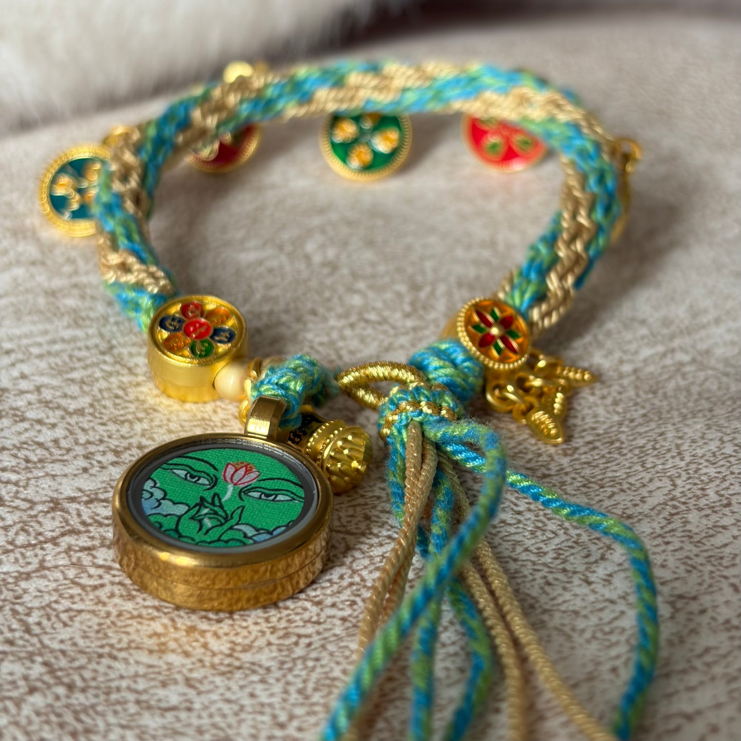 Bracelet
