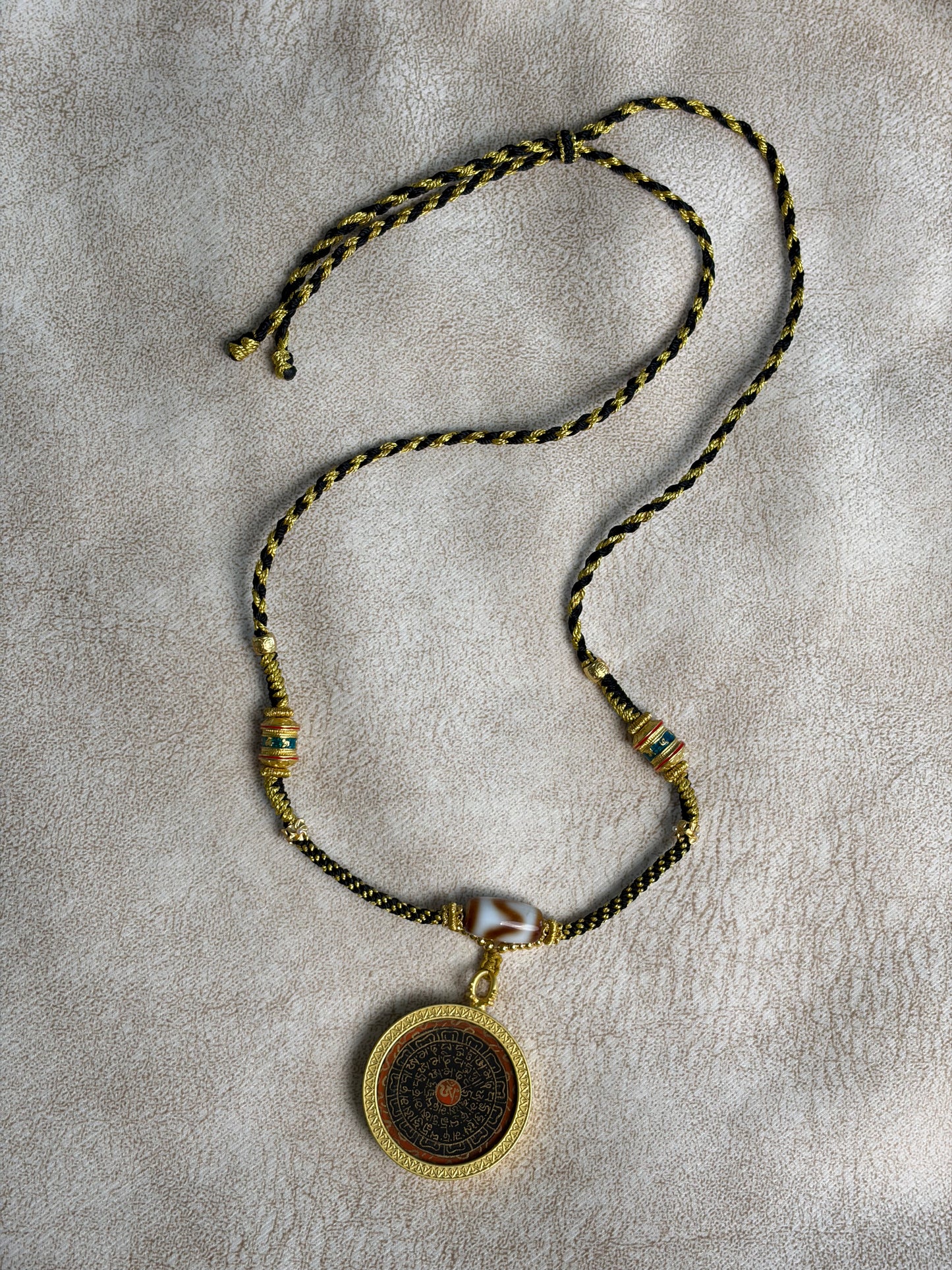 Pendentif Thangka Mantra des Six Syllabes (六字真言)